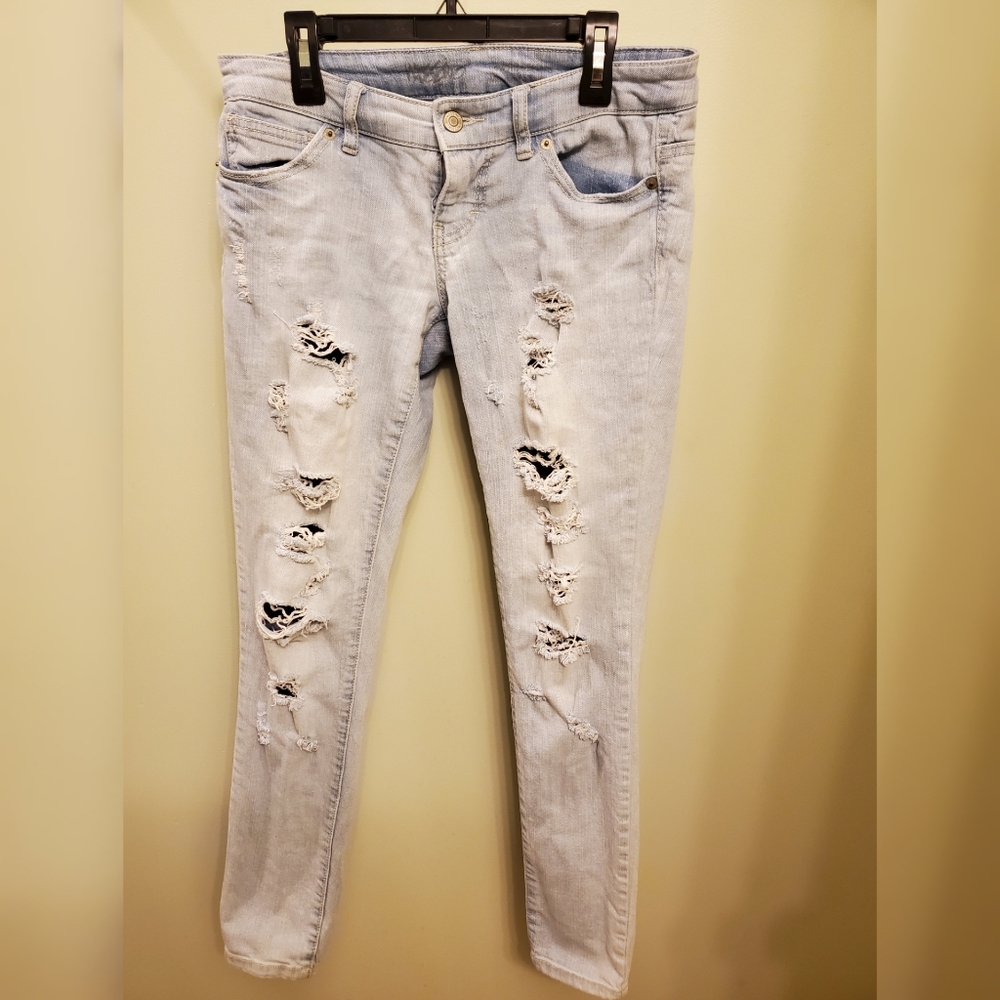Women's Ripped Jean's